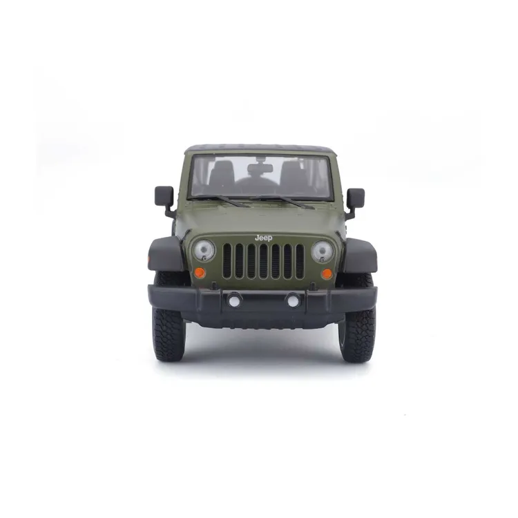 Carro de Juguete Trucks 2015 Jeep Wrangler Unlimited Verde 1:24 MAISTO