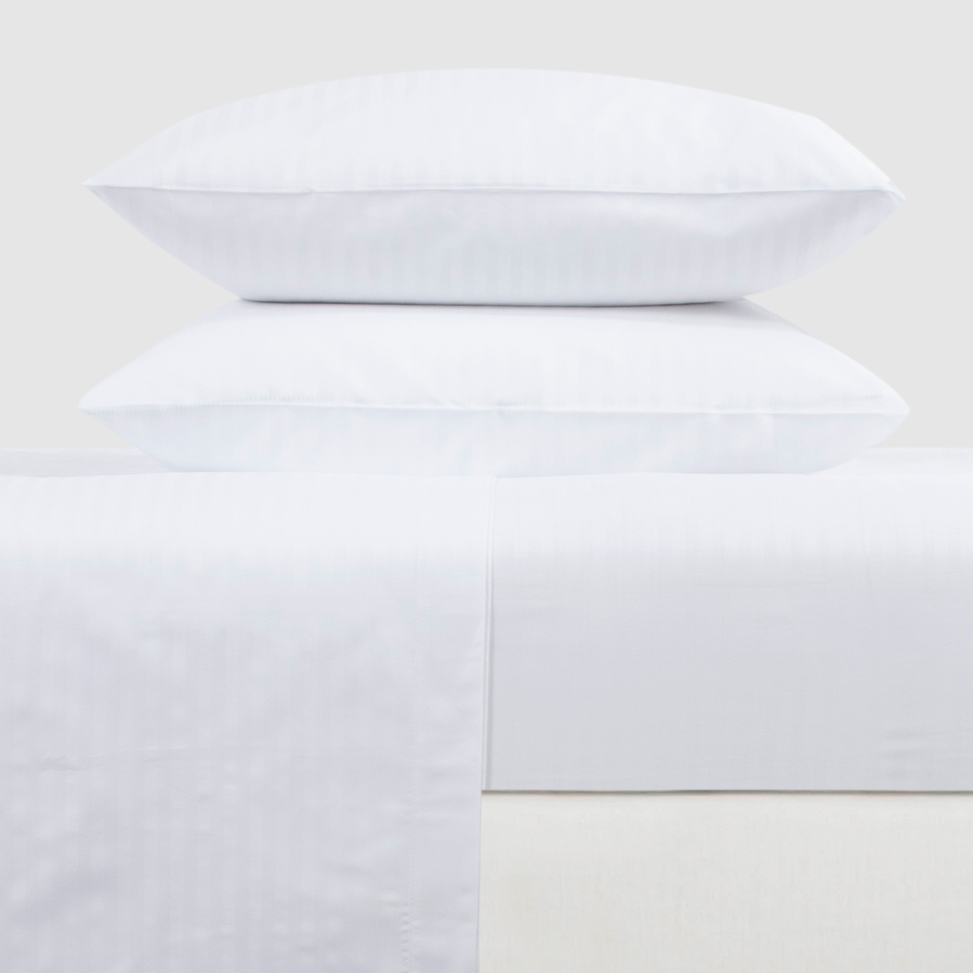 Juego de Sábanas Sencillo K-LINE Sateen 90 Gramos Blanco Juego de Sábanas Sencillo K-LINE Sateen 90 Gramos Blanco