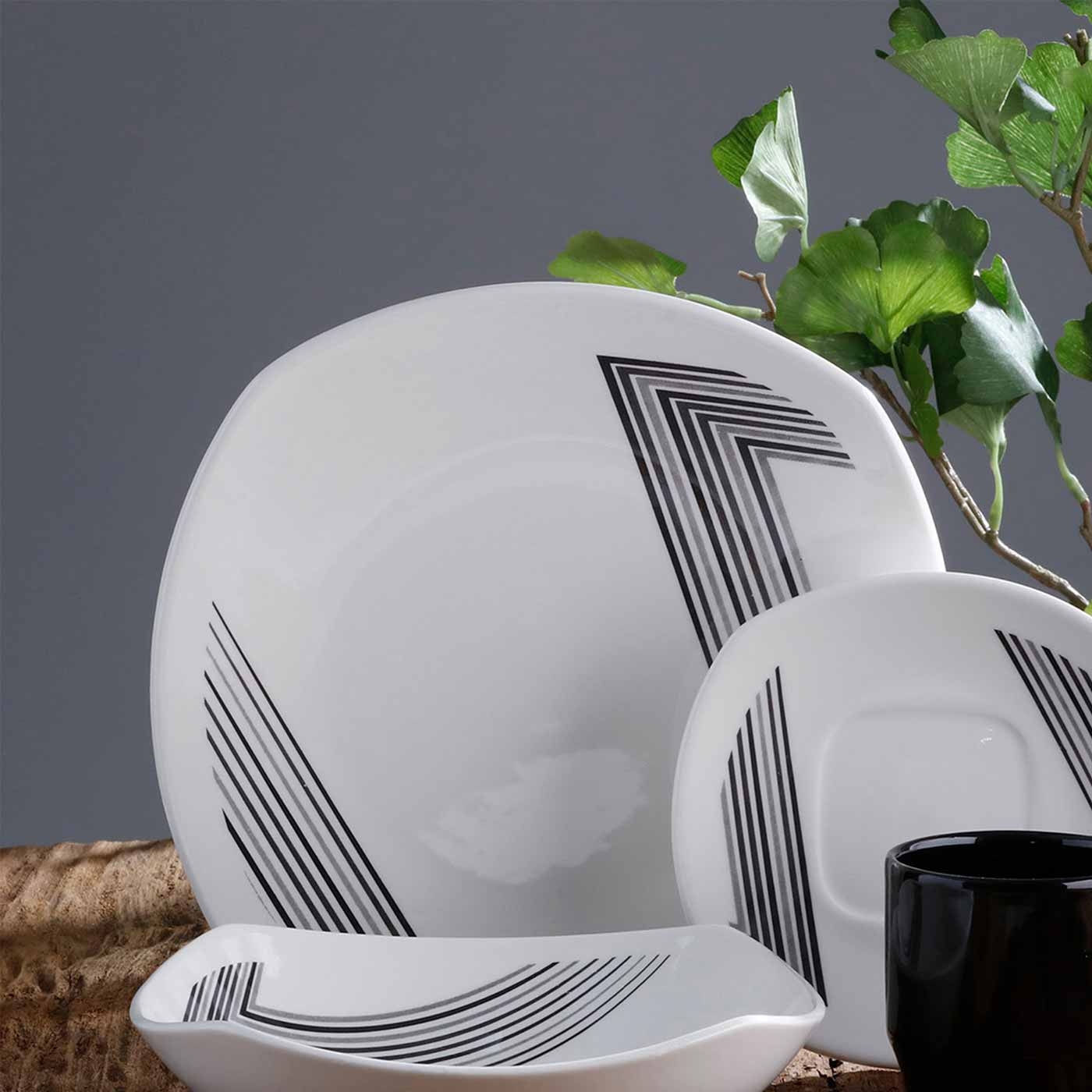 Vajilla CORONA Naia 4 Puestos/16 piezas Vajilla CORONA Naia 4 Puestos/16 piezas