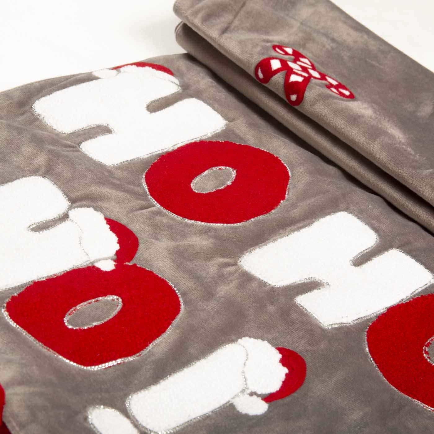 Camino de Mesa JOY "Hohoho" Navidad 35 x 180 cm Gris/Rojo Camino de Mesa JOY "Hohoho" Navidad 35 x 180 cm Gris/Rojo
