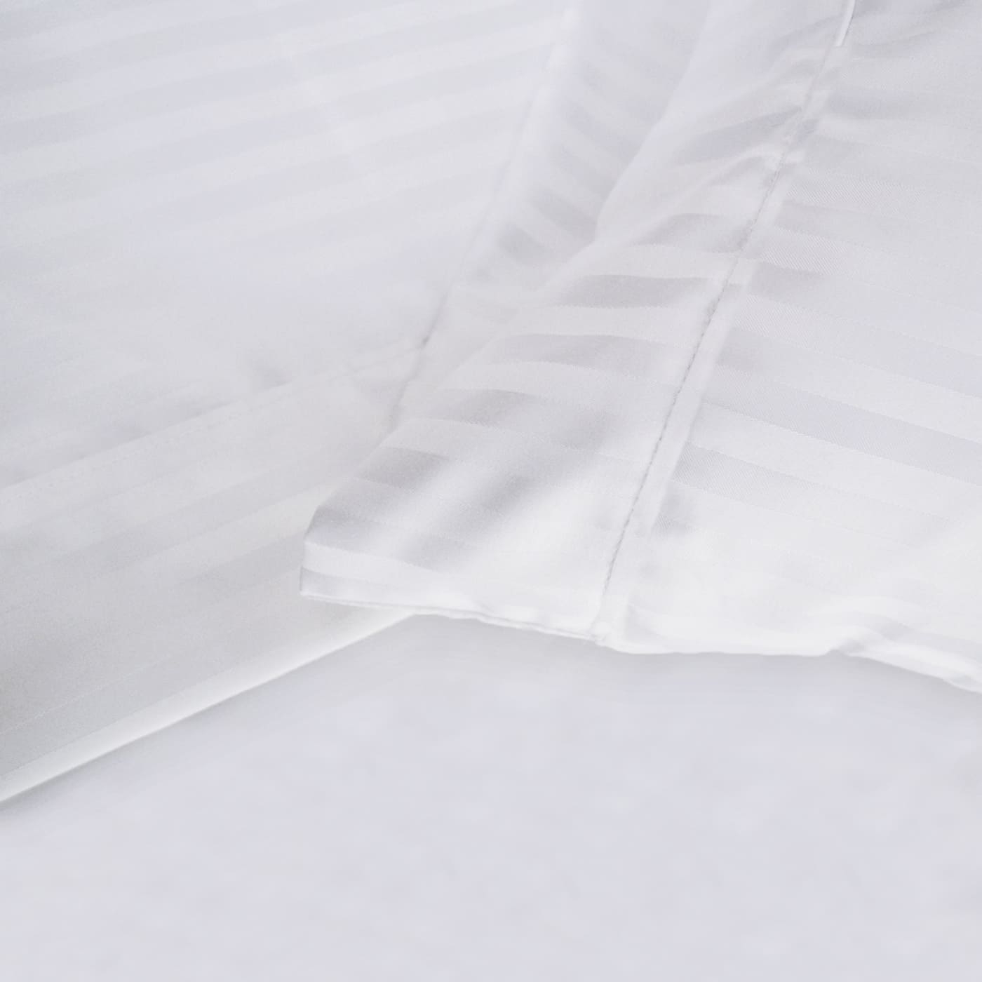Juego de Sábana Doble KAMUCHY 250 Hilos - 50% Algodón 50% Poliéster Blanco Juego de Sábana Doble KAMUCHY 250 Hilos - 50% Algodón 50% Poliéster Blanco