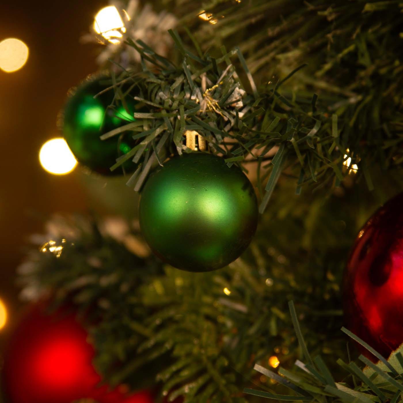 Bolas de Navidad JOY Verde Mate/Brillante Set x 16 - 4 cm Bolas de Navidad JOY Verde Mate/Brillante Set x 16 - 4 cm