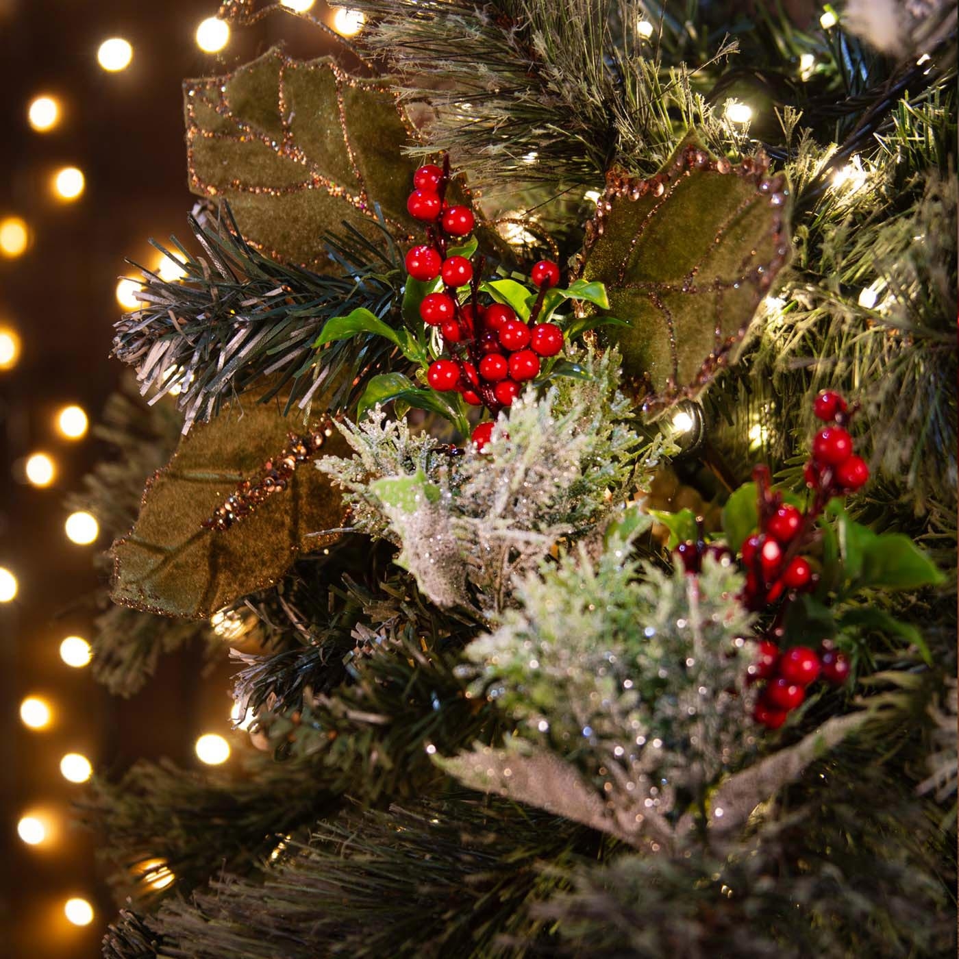 Adorno Navideño Rama JOY Pino con Berry Escarchada Adorno Navideño Rama JOY Pino con Berry Escarchada