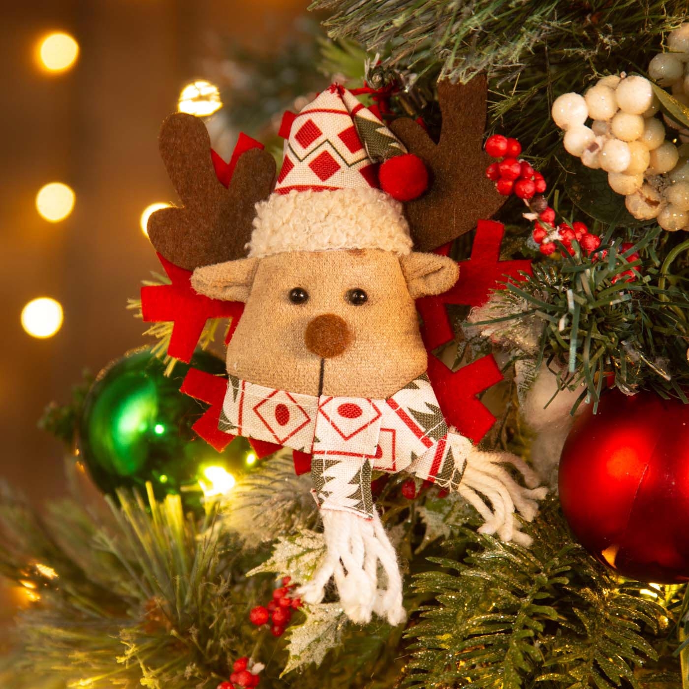 Adorno Navideño JOY Colgante Reno con Gorro y Bufanda 11 cm Adorno Navideño JOY Colgante Reno con Gorro y Bufanda 11 cm