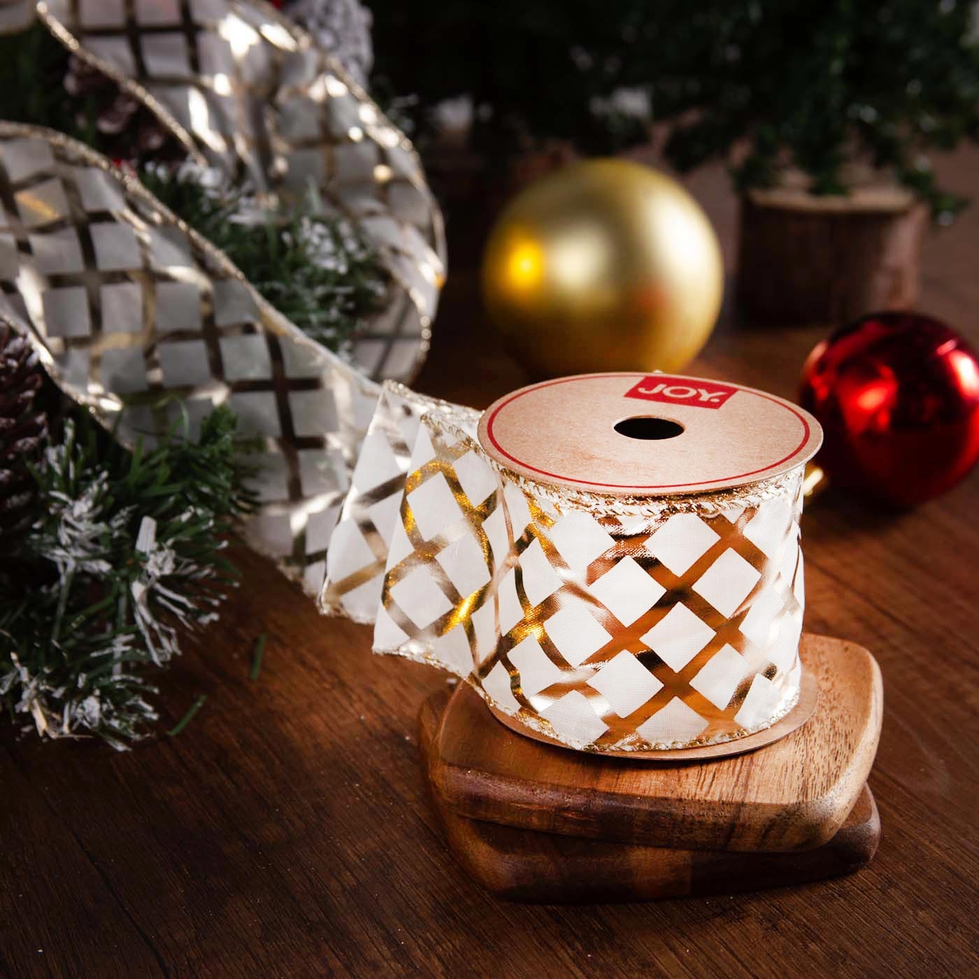 Cinta Navideña JOY Cuadrícula Plateada Transparente 6.3 cm Cinta Navideña JOY Cuadrícula Plateada Transparente 6.3 cm