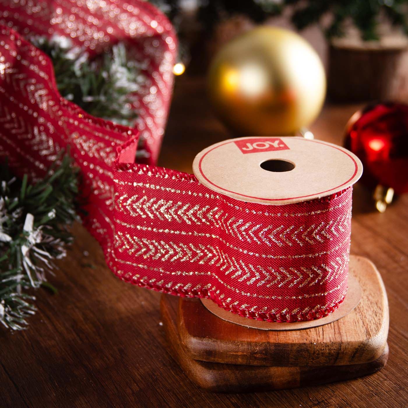 Cinta Navideña JOY Rojo Flechas Doradas 6.3 cm Cinta Navideña JOY Rojo Flechas Doradas 6.3 cm
