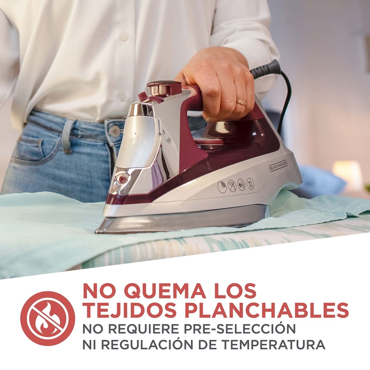 Plancha de Ropa BLACK+DECKER Temeperatura avanzada D3501 Vinotinto Plancha de Ropa BLACK+DECKER Temeperatura avanzada D3501 Vinotinto