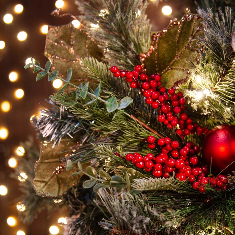 Adorno Navideño Rama JOY con Berries y Rama Pino 40 cm Adorno Navideño Rama JOY con Berries y Rama Pino 40 cm